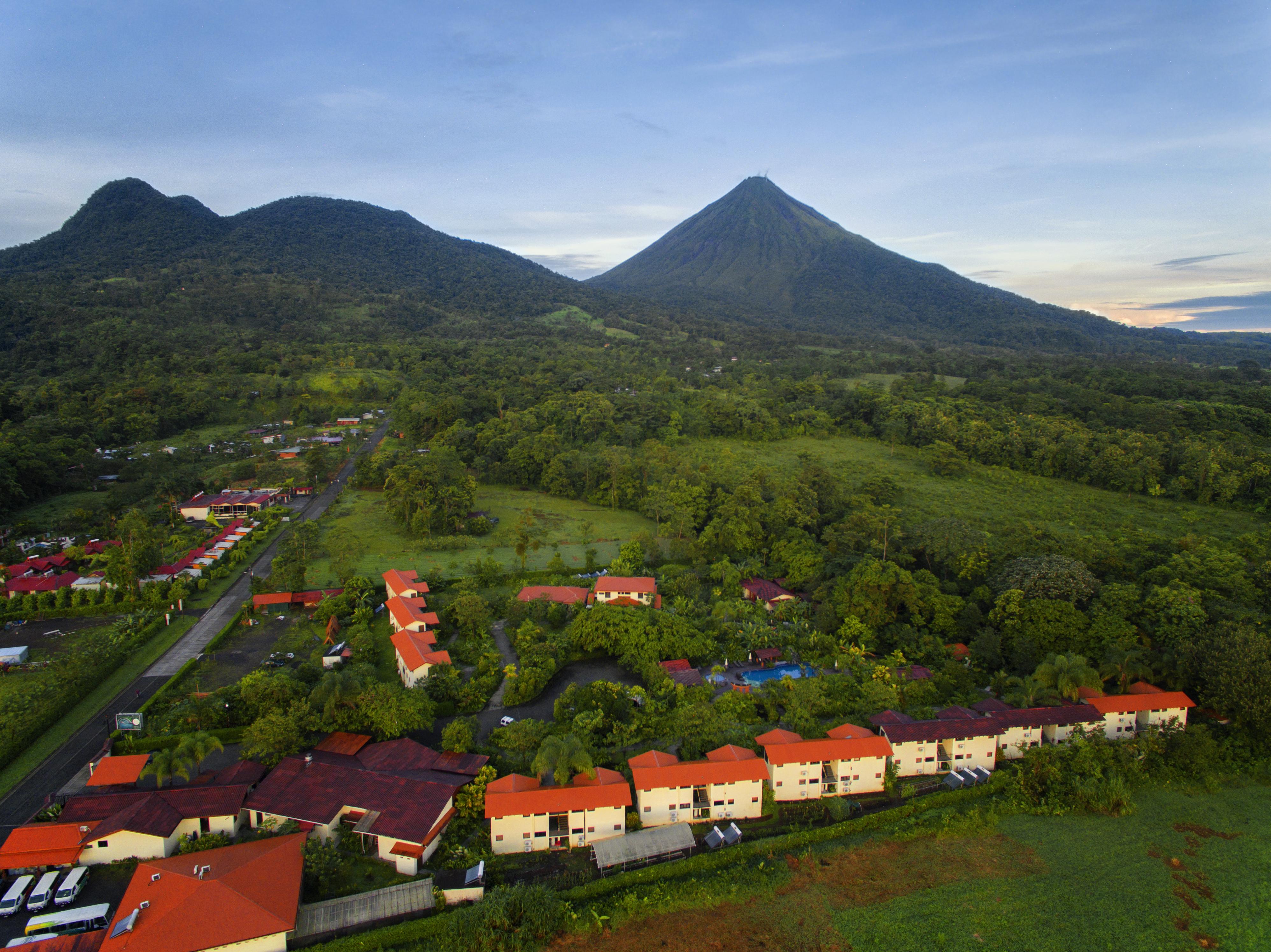 Casa Luna Hotel & Spa La Fortuna Exterior foto